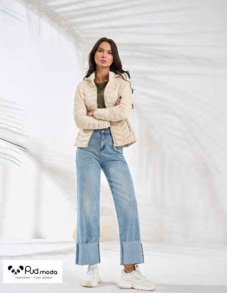 Piumino donna 100 grammi con cappuccio estraibile | Puà Moda